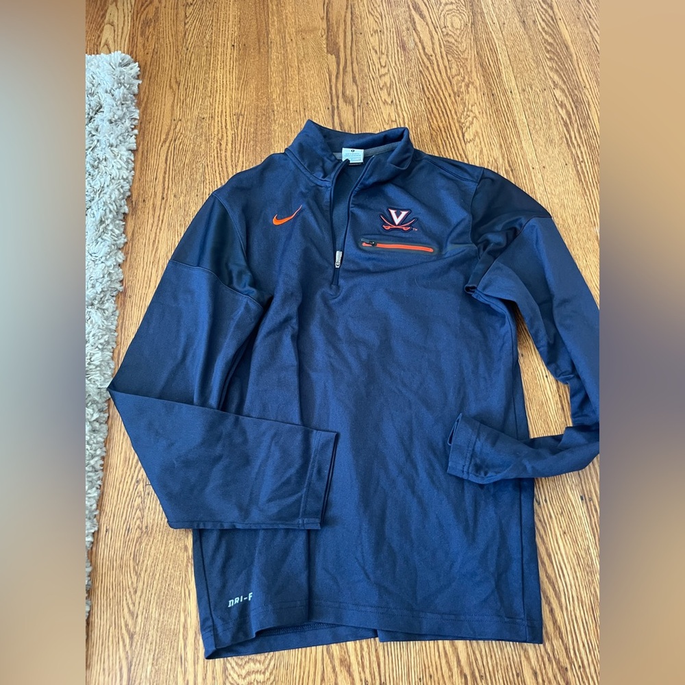 Virginia Nike size small 3 quarter zip